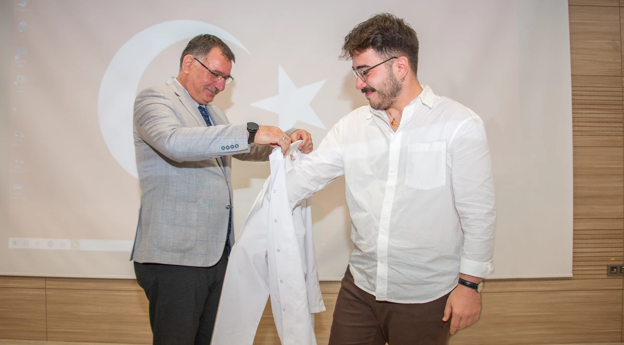 Veteriner Fakültesinde Beyaz Önlük Giydirme Töreni